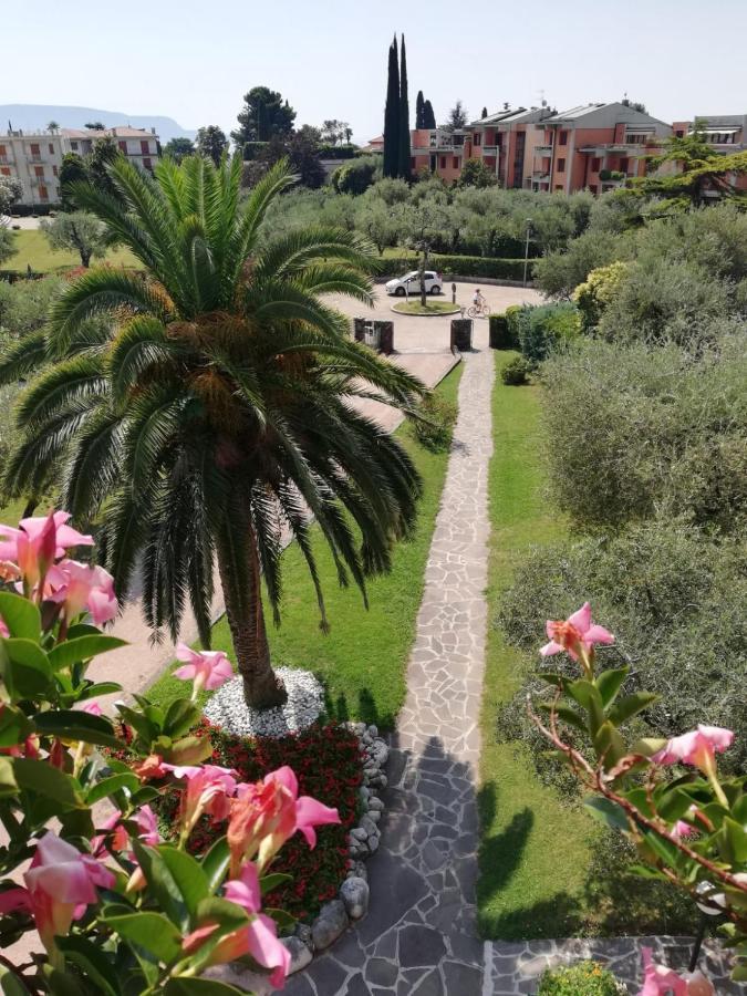 Albergo Villa Angela Toscolano Maderno Bagian luar foto