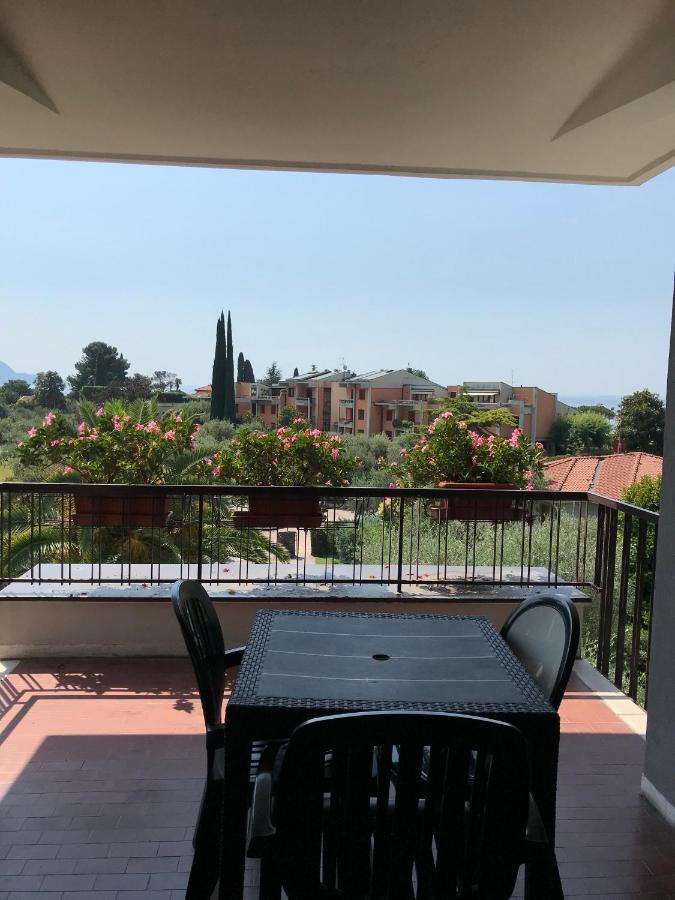Albergo Villa Angela Toscolano Maderno Bagian luar foto