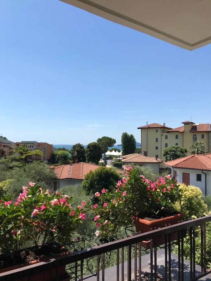 Albergo Villa Angela Toscolano Maderno Bagian luar foto